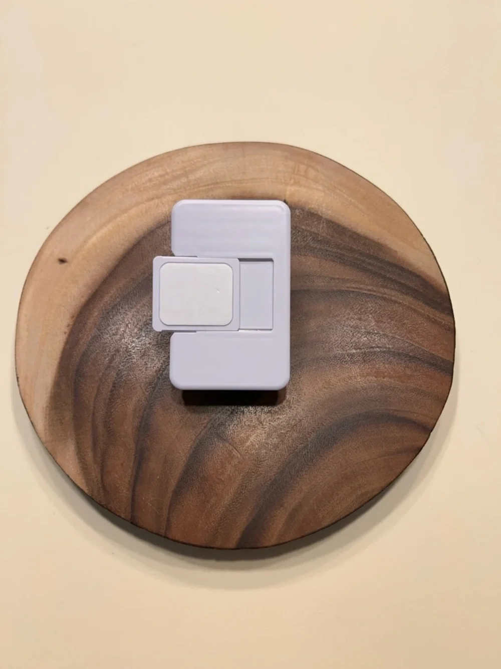 IN-N-OUT Phone Stand / Grip